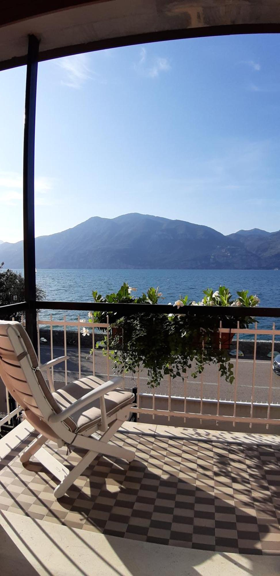 Villa Sul Lago Con Pontile Privato A Brenzone Sul Garda - Unique And Exclusive المظهر الخارجي الصورة