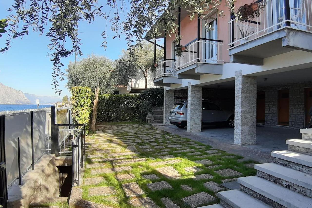 Villa Sul Lago Con Pontile Privato A Brenzone Sul Garda - Unique And Exclusive المظهر الخارجي الصورة