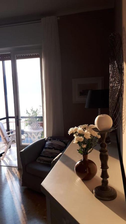 Villa Sul Lago Con Pontile Privato A Brenzone Sul Garda - Unique And Exclusive المظهر الخارجي الصورة