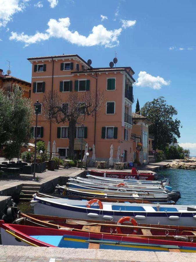 Villa Sul Lago Con Pontile Privato A Brenzone Sul Garda - Unique And Exclusive المظهر الخارجي الصورة