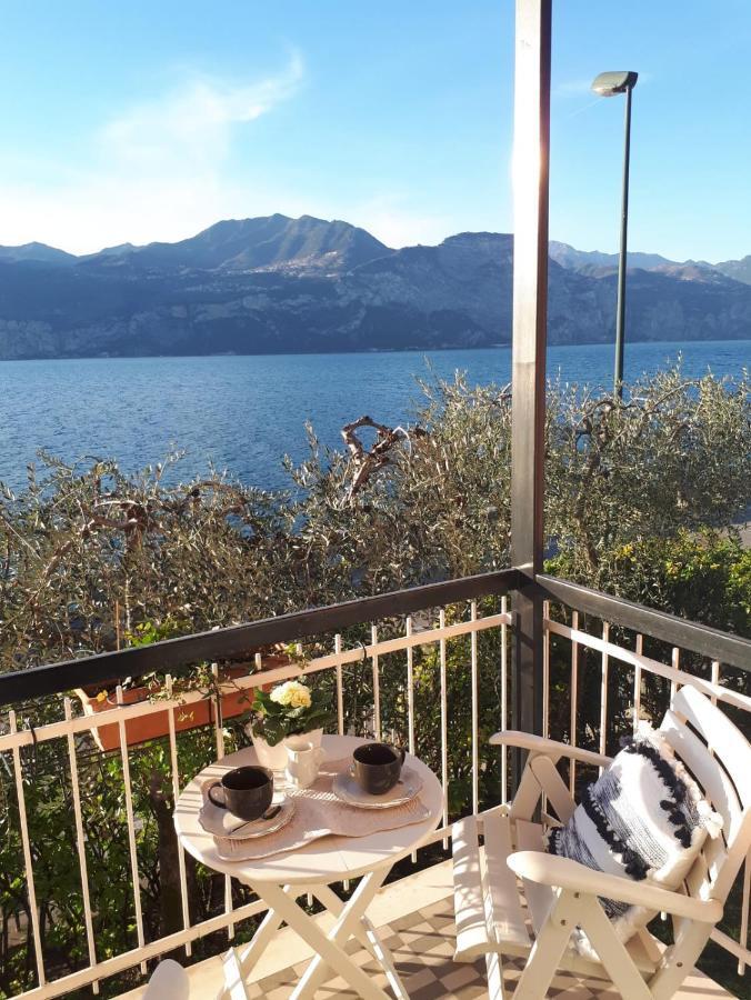 Villa Sul Lago Con Pontile Privato A Brenzone Sul Garda - Unique And Exclusive المظهر الخارجي الصورة