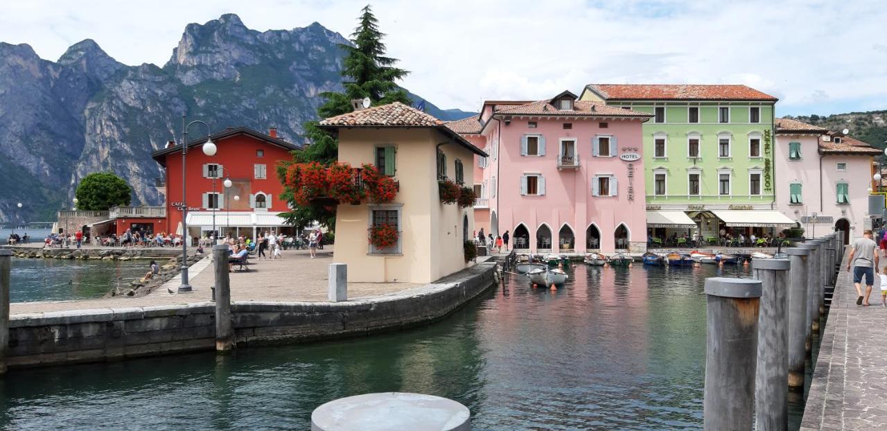 Villa Sul Lago Con Pontile Privato A Brenzone Sul Garda - Unique And Exclusive المظهر الخارجي الصورة